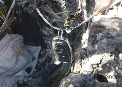 2020 Chevrolet Trax Fwd Lt z USA, uszkodzony, nr VIN KL7CJLSB3LB002633